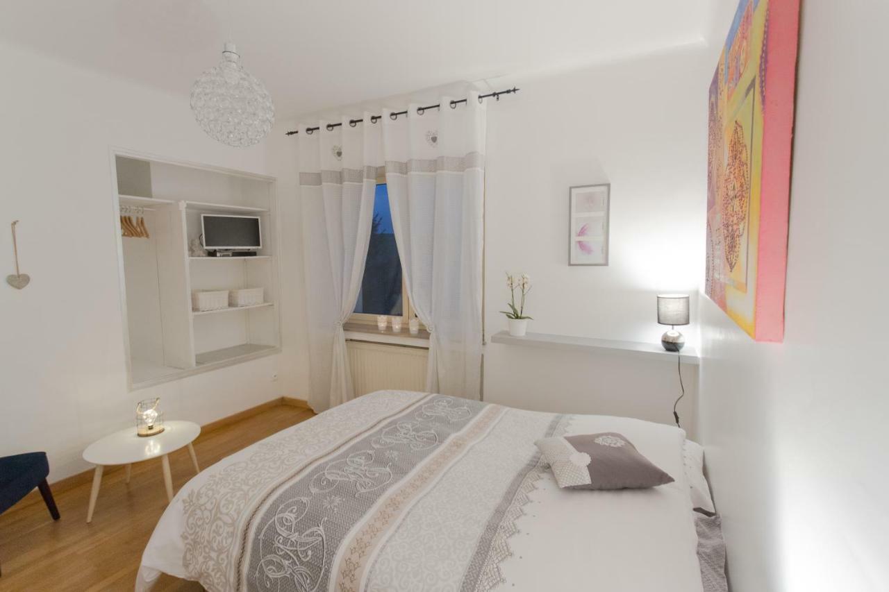 Le Domaine Des Pres Hotel Lachambre Kültér fotó